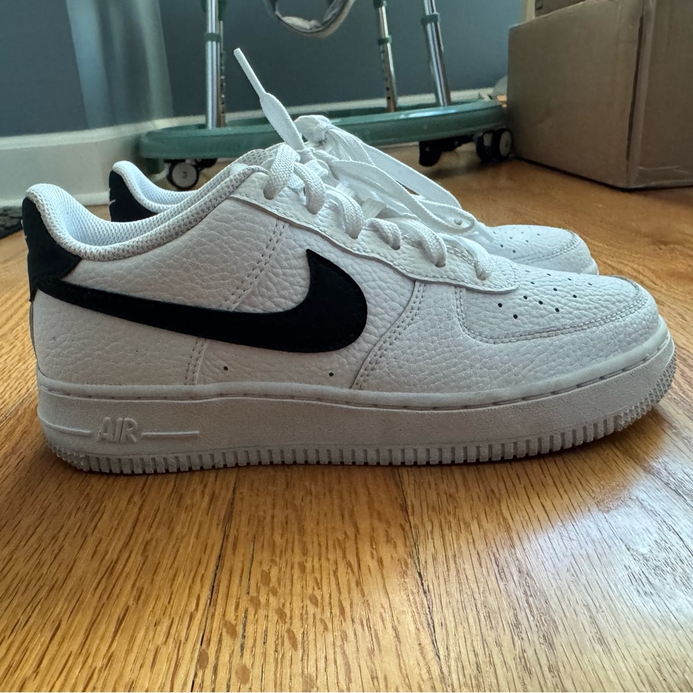 Nike Air Force 1 White Sneaker with Black swoosh